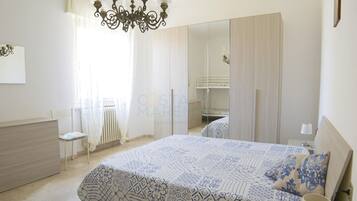 2 camere, ferro/asse da stiro, Wi-Fi