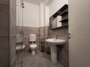 Bathtub, hair dryer - Fiume apartment in Follonica (Follonica)