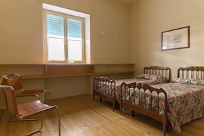 2 Schlafzimmer, Bügeleisen/Bügelbrett, WLAN