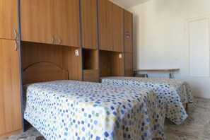 2 bedrooms