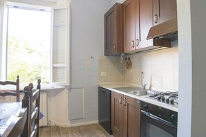 Kühlschrank, Ofen, Geschirrspüler