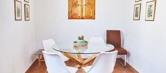 Rural escape with mountain views