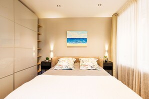 2 chambres, fer et planche à repasser, Wi-Fi gratuit, draps fournis