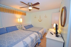 1 habitación, tabla de planchar con plancha y internet 