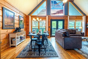 Smart TV, fireplace, DVD player