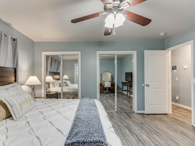 OKC - NW 91st  · Private Home - Quiet Neighborhood  - Pet-Friendly