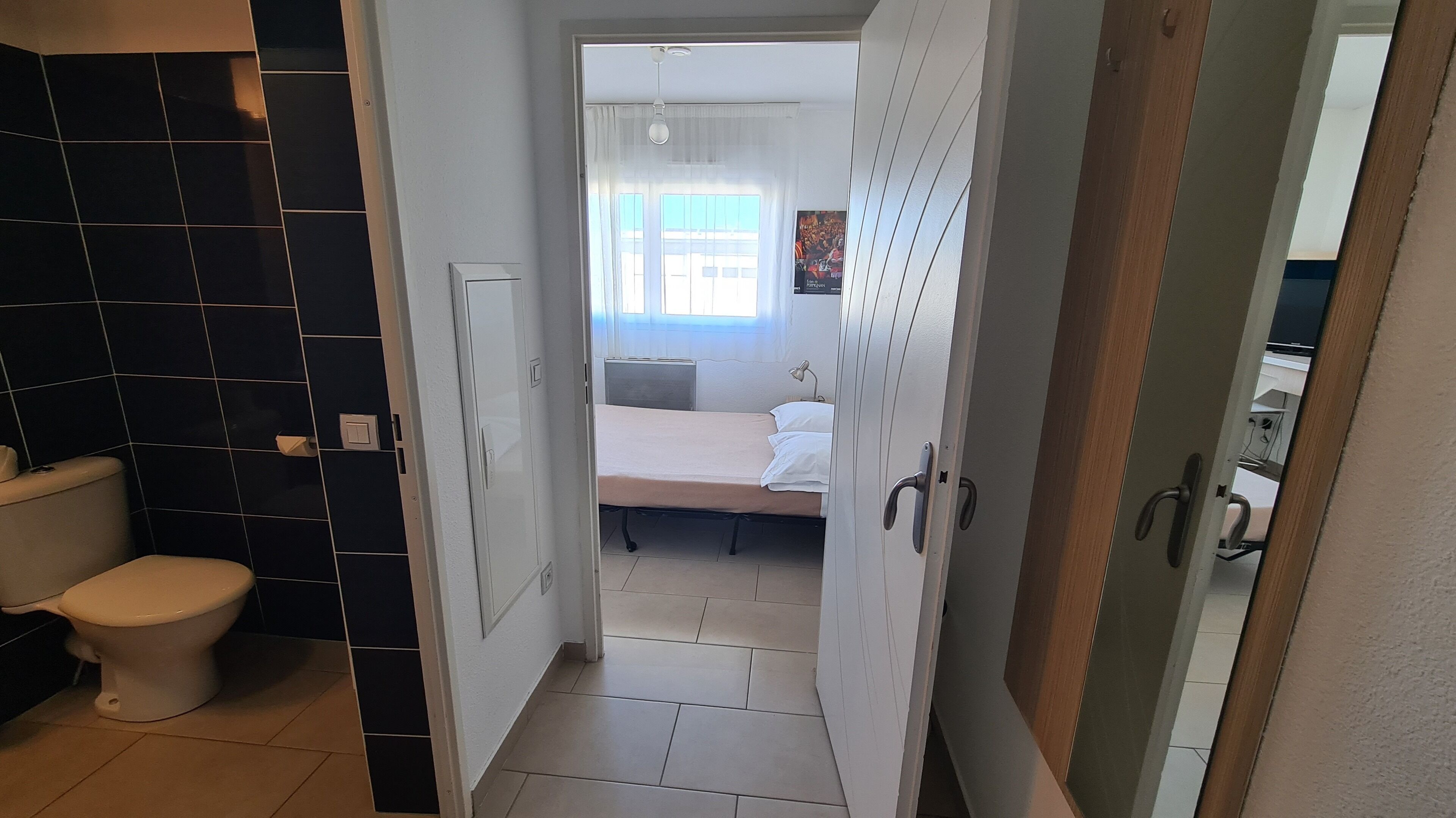 1 室のベッドルーム、WiFi、ベッドシーツ