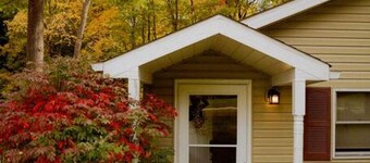 Cozy Cottage near Cook Forest Park & ANF