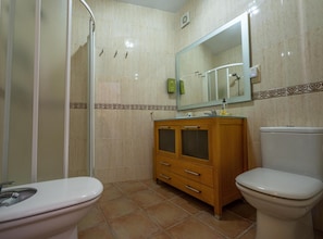 Bathroom - Cala Amarilla      . (San José)