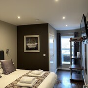 The Vine Hotel