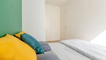 1 chambre, fer et planche Ă repasser, Wi-Fi gratuit, draps fournis