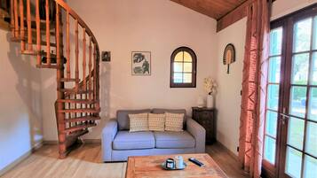 Smart-tv en een computerscherm