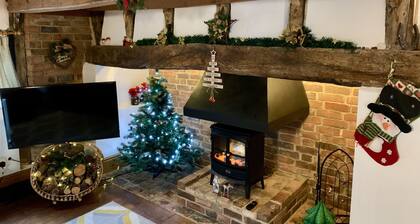 Honeyway Cottage Entire House.