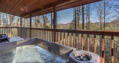 Gorgeous Mountain Views/Hot Tub
