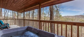 Fantastic Mountain Views/Hot Tub