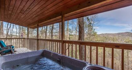 Fantastic Mountain Views/Hot Tub