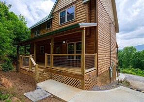 Exterior - Private Indoor Pool | Gatlinburg | Theater | Mountain Views | Game Room (Gatlinburg)