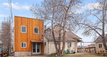 Brown's Bungalow — 4BR Leadville Home, Fenced Yard, On the Mineral Belt, Dogs OK