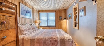 4BR - Pet Friendly, Near Cooper Mountain - 9 Guest