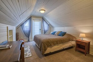 5 bedrooms, WiFi, bed sheets