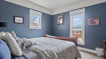 3 chambres, fer et planche à repasser, Wi-Fi, literie fournie