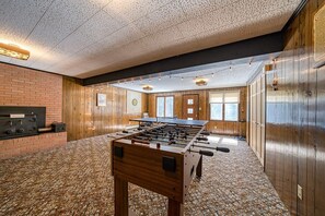 Games room - The Shamrock — 5BR Leadville Home, Game Room + 2-Car Garage, Sleeps 10 (Leadville)
