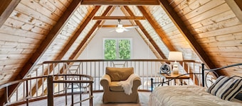 Serene A-Frame Cottage Steps to Moody Beach!