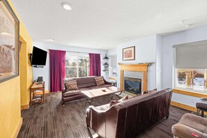 TV, fireplace, offices