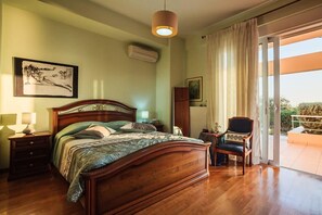 4 Schlafzimmer, Bügeleisen/Bügelbrett, Reisekinderbett, WLAN
