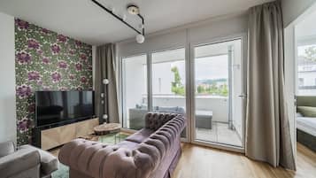 Télévision, jeux vidéo, livres, espaces bureaux