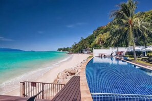 Unclassified image, 5 of 234, button - Huzhiyun Hotel (Chengjiang)