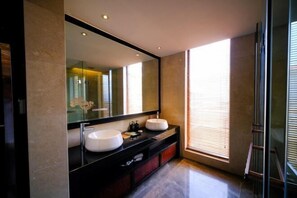 Unclassified image, 3 of 234, button - Huzhiyun Hotel (Chengjiang)