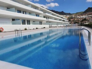 Piscine extérieure, piscine chauffée