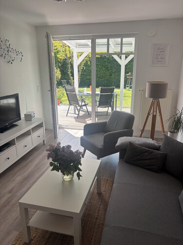 Rose Garden vacation apartment in Fischbeck