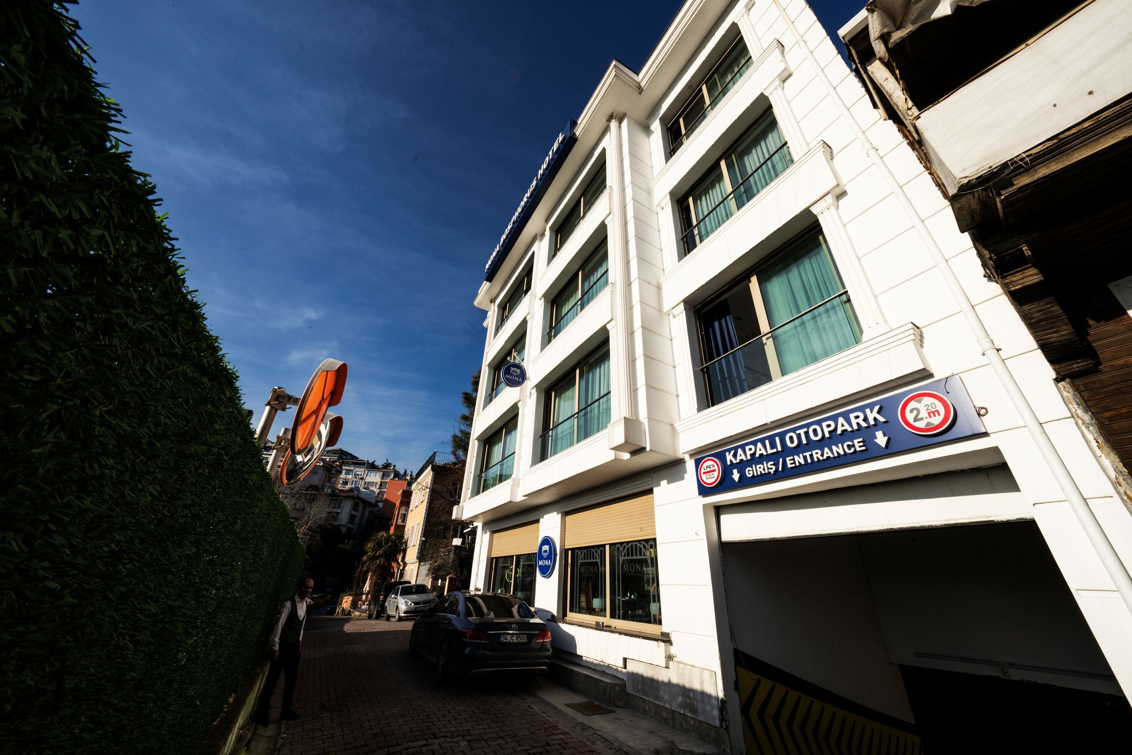 Photo - Mona Bosphorus