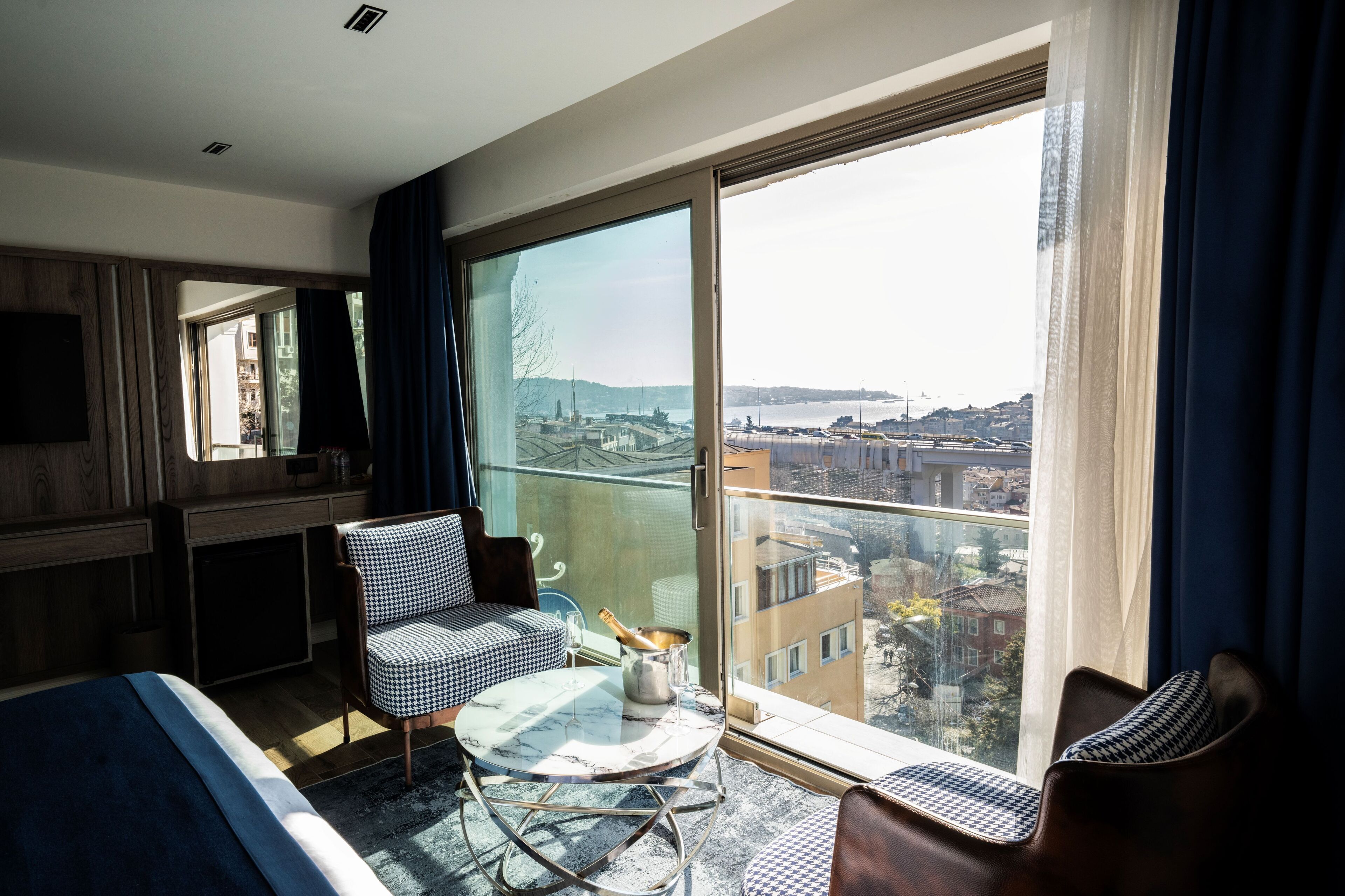 Photo - Mona Bosphorus