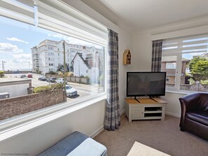 Smart TV - The Lookout  - Bognor Regis - sleeps 4 guests  in 2 bedrooms (Bognor Regis)