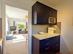 Interior - The Lookout  - Bognor Regis - sleeps 4 guests  in 2 bedrooms (Bognor Regis)