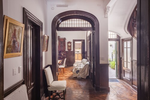 Art and relaxation. Maison Depla. Terraces with barbecue, swimming pool, Jacuzzi and solarium.