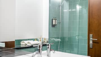 Hair dryer, towels, soap, shampoo