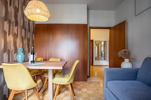 Flat-screen TV - Firmeza388 Charming Flats (Porto)