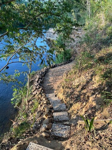 Riverside open space concept cabin @ Riverhill