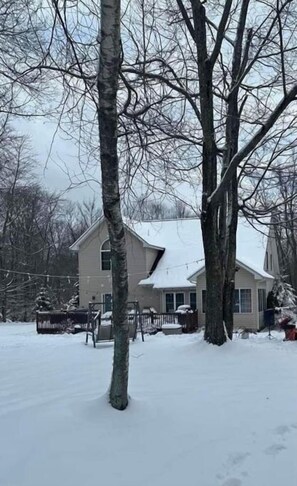 Exterior - 4 Bedrooms,3 Bath,hot tub,Sauna (gouldsboro)