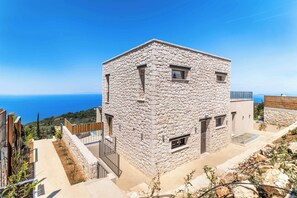 Exterior - Villa Orion - Three Bedroom Villa, Sleeps 6 (Lefkada)