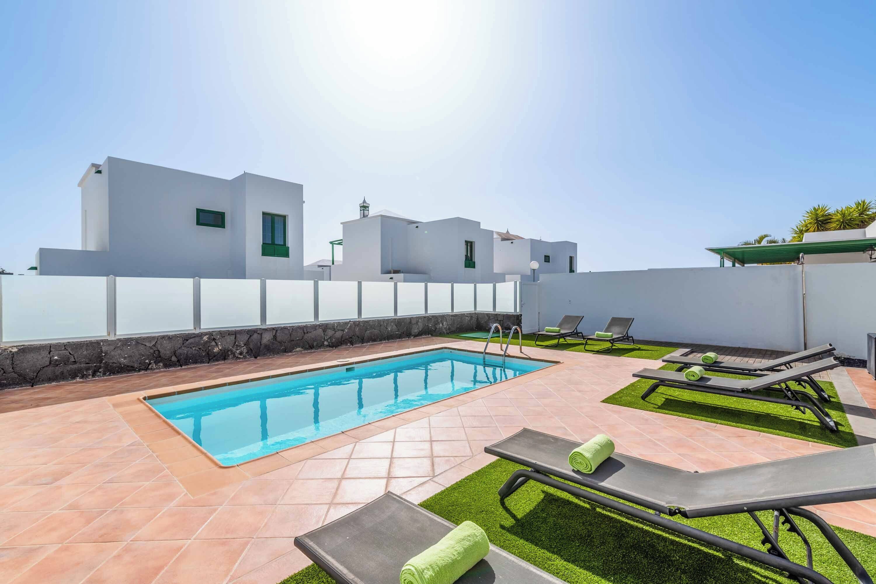 Et oppvarmet basseng