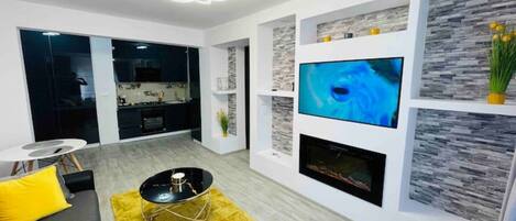 Smart TV y chimenea