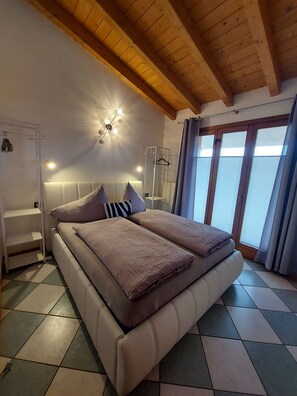 2 makuuhuonetta, ilmainen Wi-Fi, vuodevaatteet