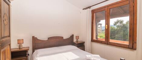 2 Schlafzimmer, BĂŒgeleisen/BĂŒgelbrett, BettwĂ€sche