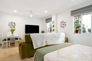 Bügeleisen/Bügelbrett, kostenloses WLAN, Bettwäsche