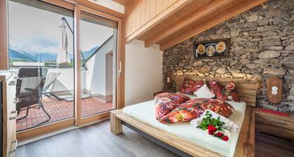 Ferienwohnung "Sagschneiderhof Red Delicious" mit Bergblick, Garten und WLAN